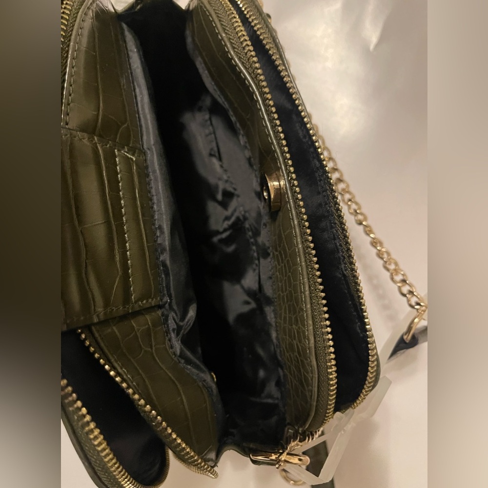 Purse - Picture 4 of 10